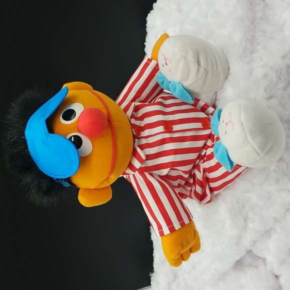 Sesame Street Other - Vintage 1996 Tyco Sesame Street 'Sing & Snore' Ernie